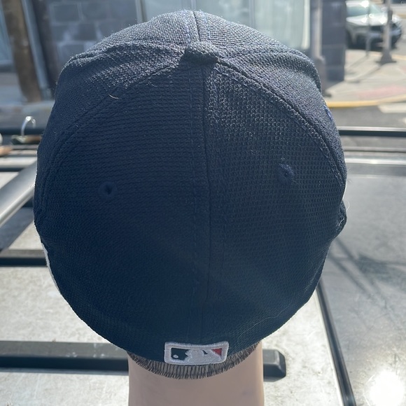 New York Yankees Official Batting Practice Cap - Picture 3 of 6